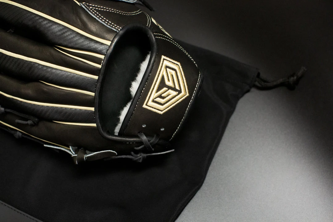 Ball Gloves GS Sports Pro Series 13" And 12.5" Laced H Web Ball Glove - Black With Carbon Fiber And Gold 7 Ball Gloves GS Sports Pro Series 13" And 12.5" Laced H Web Ball Glove - Black With Carbon Fiber And Gold
